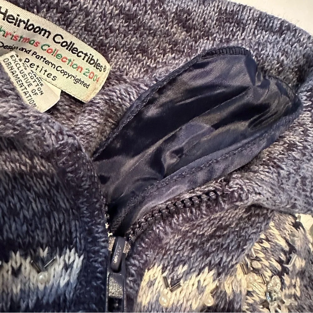 Heirloom Collectibles Christmas Collection 2004 Snowflake Winter Pearl Sweater - Picture 5 of 6